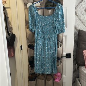 Suzy Shier Light Blue Floral Midi Dress